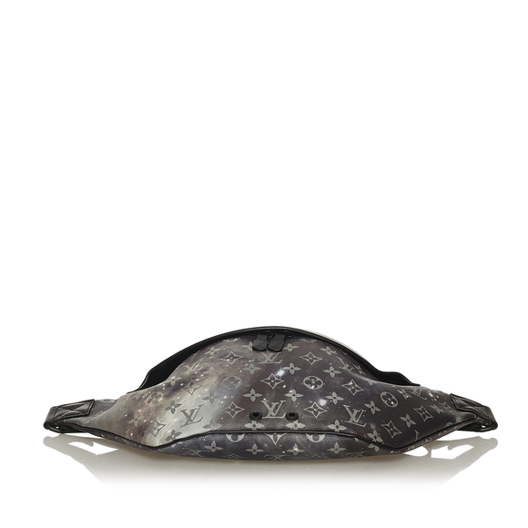 Pre-Loved Louis Vuitton Monogram Galaxy Discovery Bumbag - Picture 4 of 10